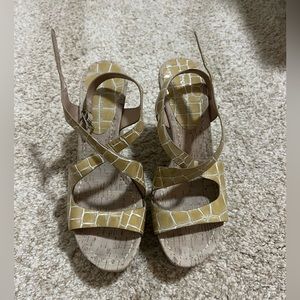 Donald Pliner Wedges size 7.5